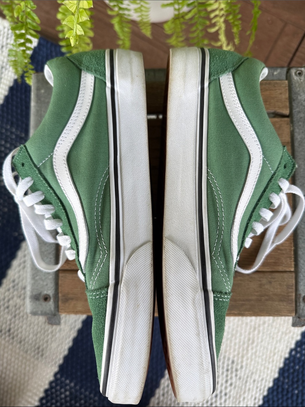 Vans Green and White Old Skool Low-Top Sneakers - Picture 3 of 8